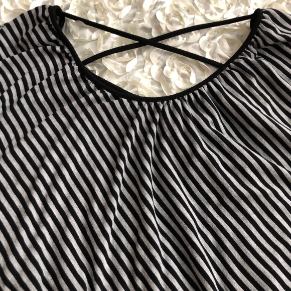 Cute sexy top - Picture 2 of 4